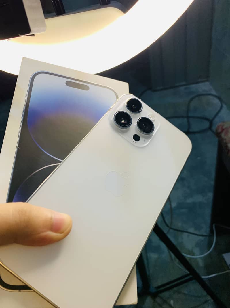 Apple iPhone 14 Pro Max 7