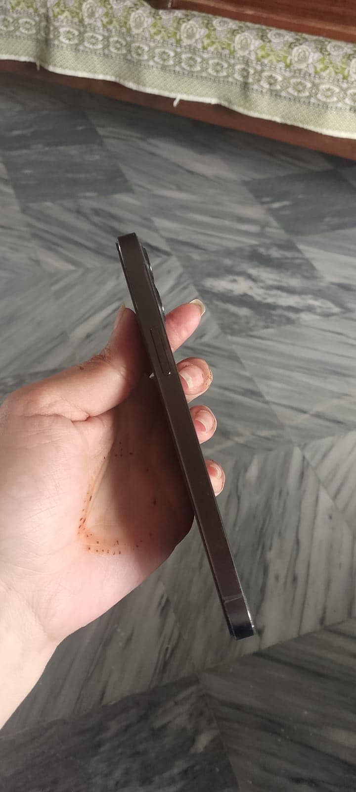 Apple iPhone 12 Pro 1