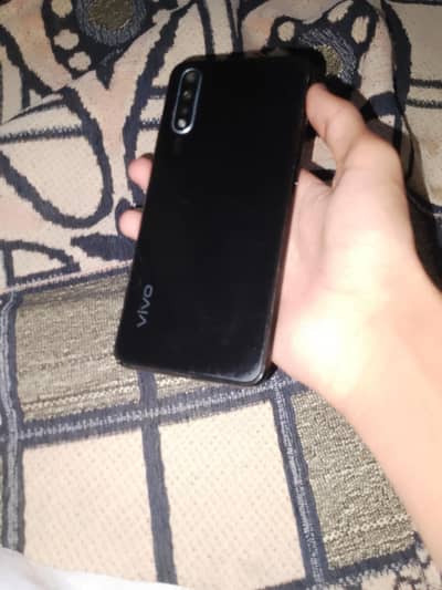 Vivo S1