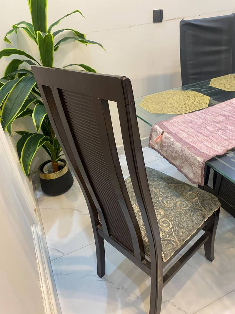 Dinning Table 4