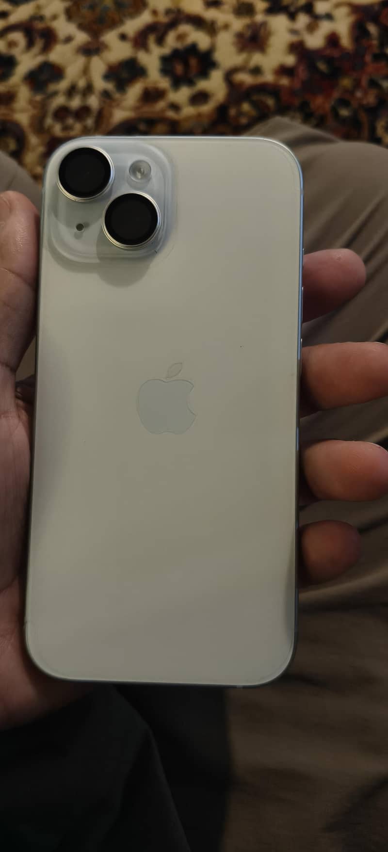 Apple iPhone 15 4