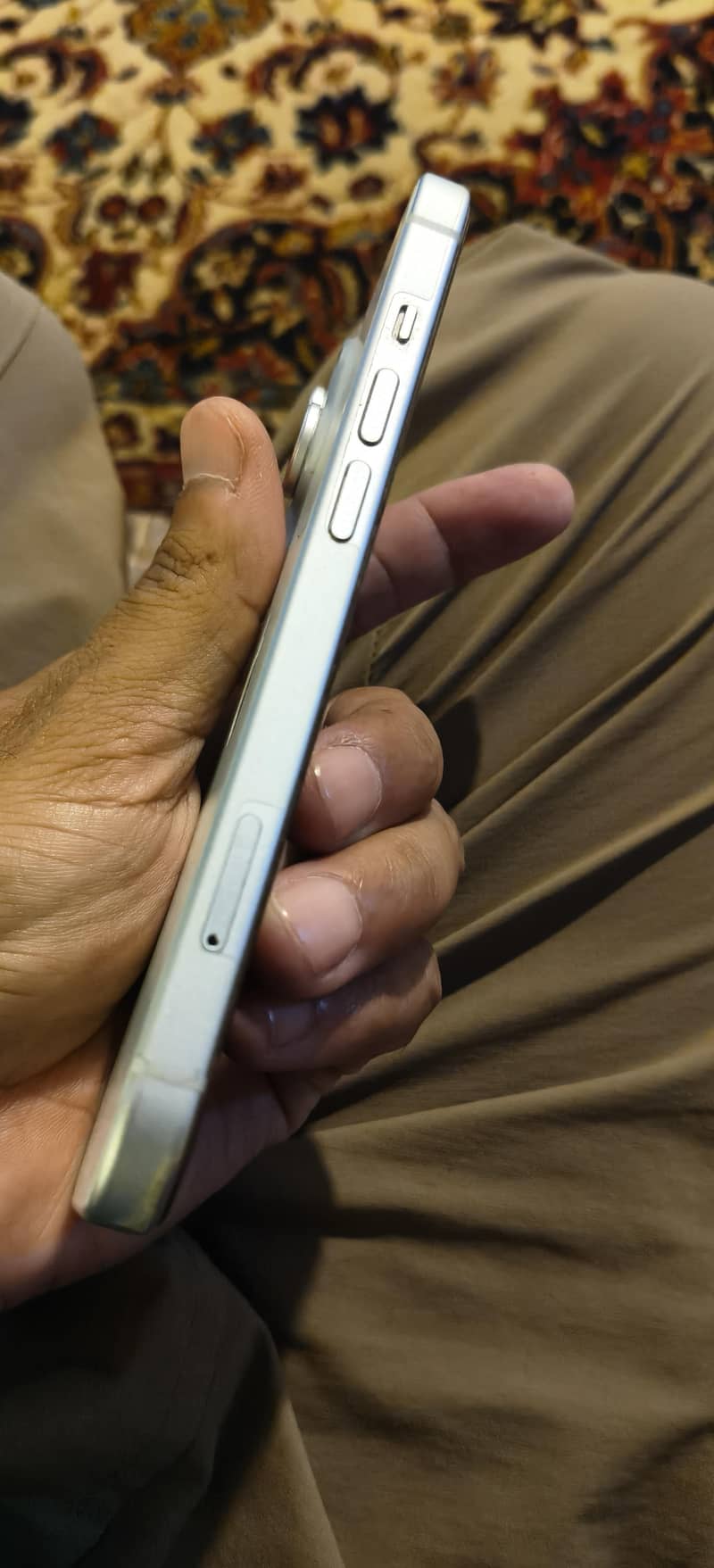 Apple iPhone 15 7