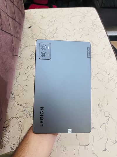 Lenovo legion Tab y700