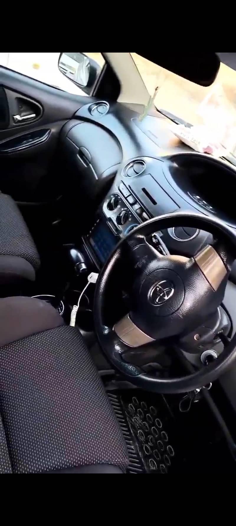Toyota Vitz 2003 5