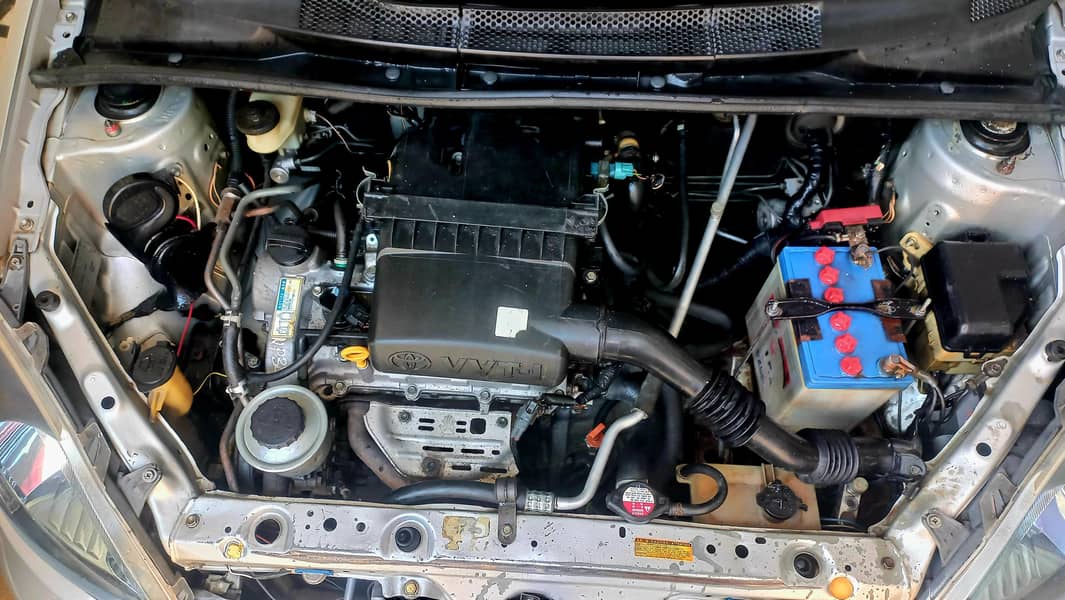 Toyota Vitz 2003 6