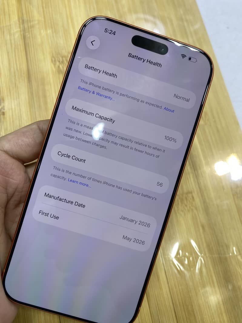 Apple iPhone 17 Pro Max 2
