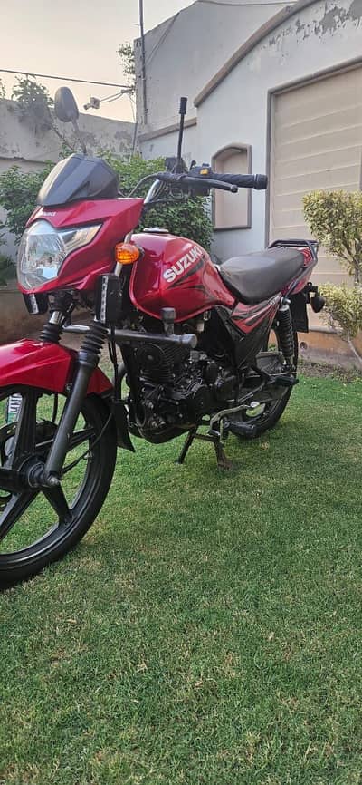 SUZUKI GR150