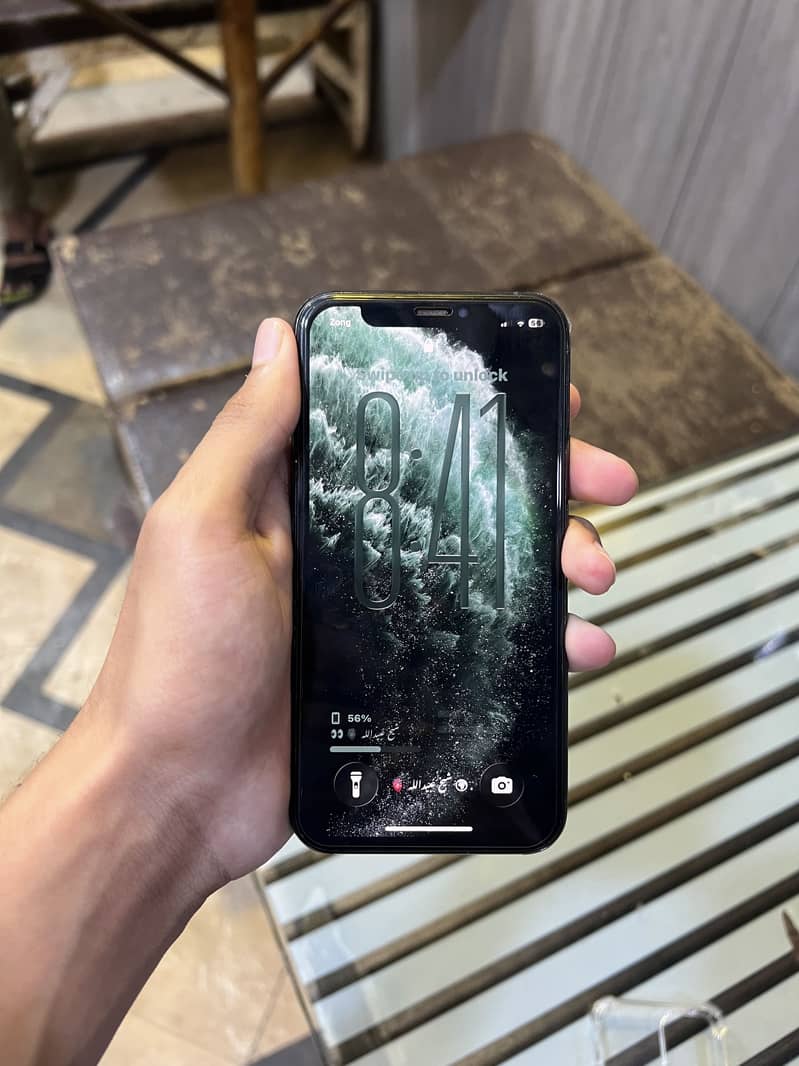 Apple iPhone 11 Pro 1