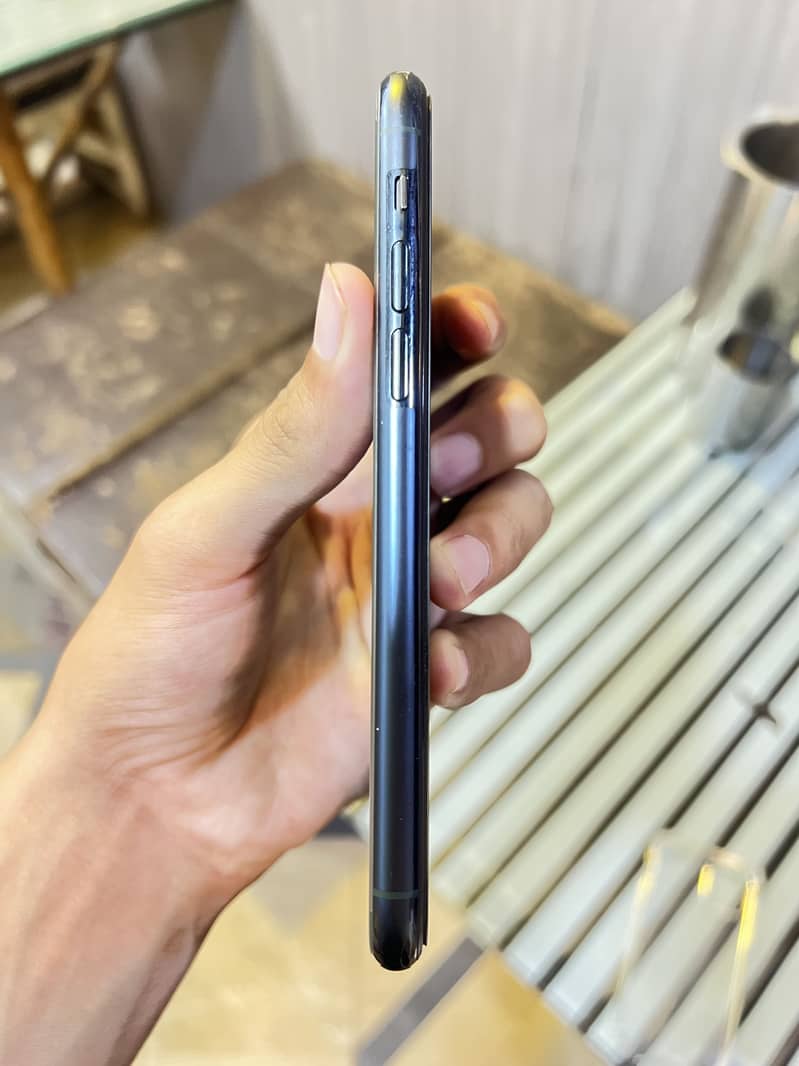 Apple iPhone 11 Pro 13
