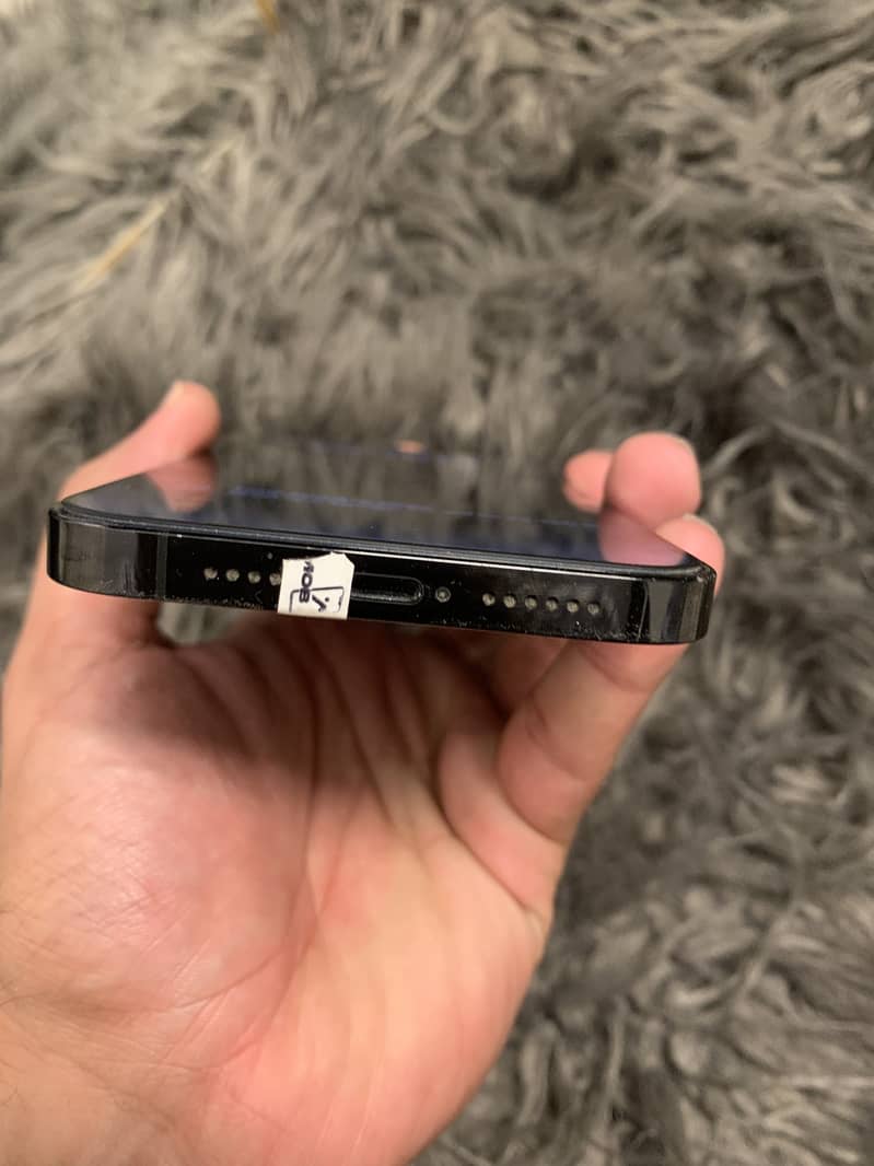 Apple iPhone 14 Pro Max 1
