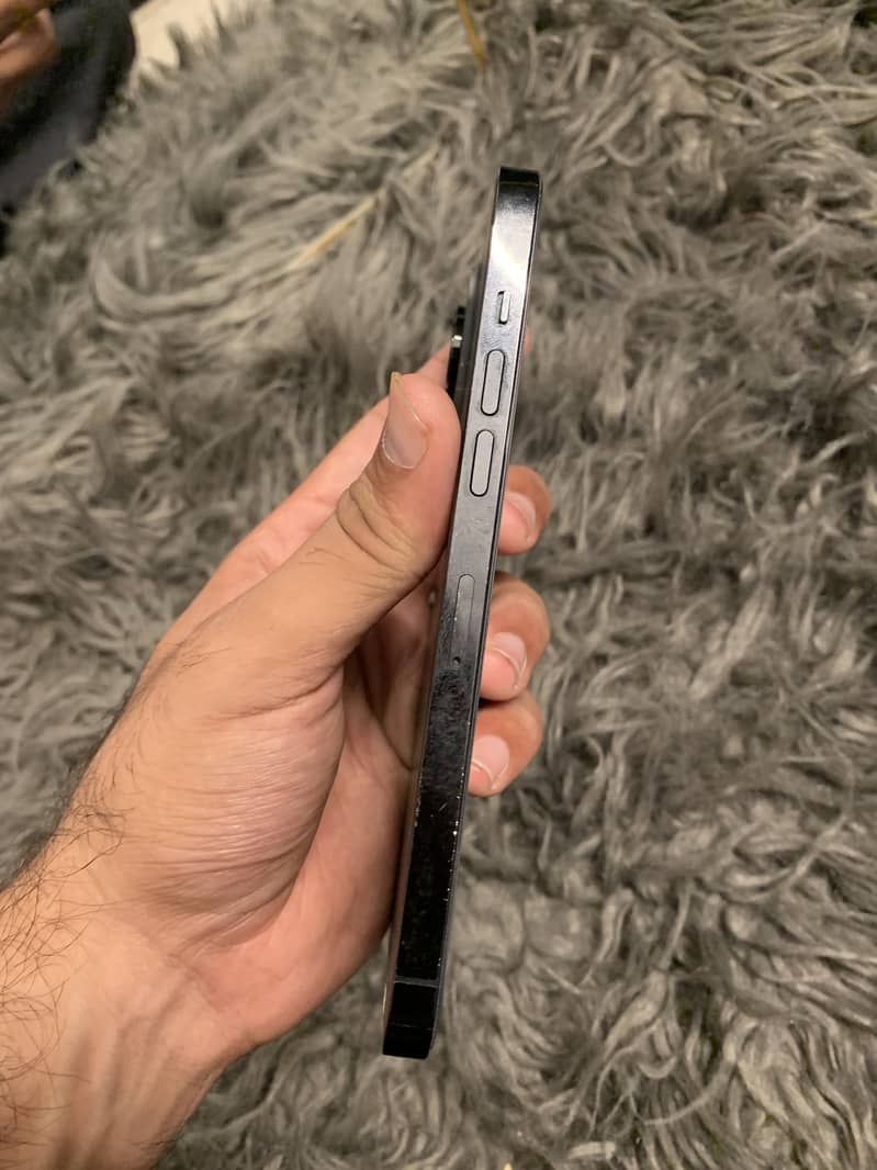 Apple iPhone 14 Pro Max 3