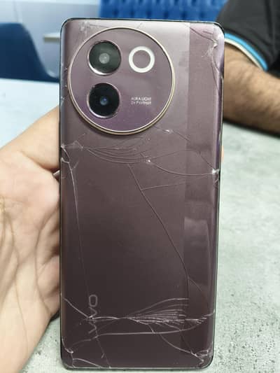 Vivo V30