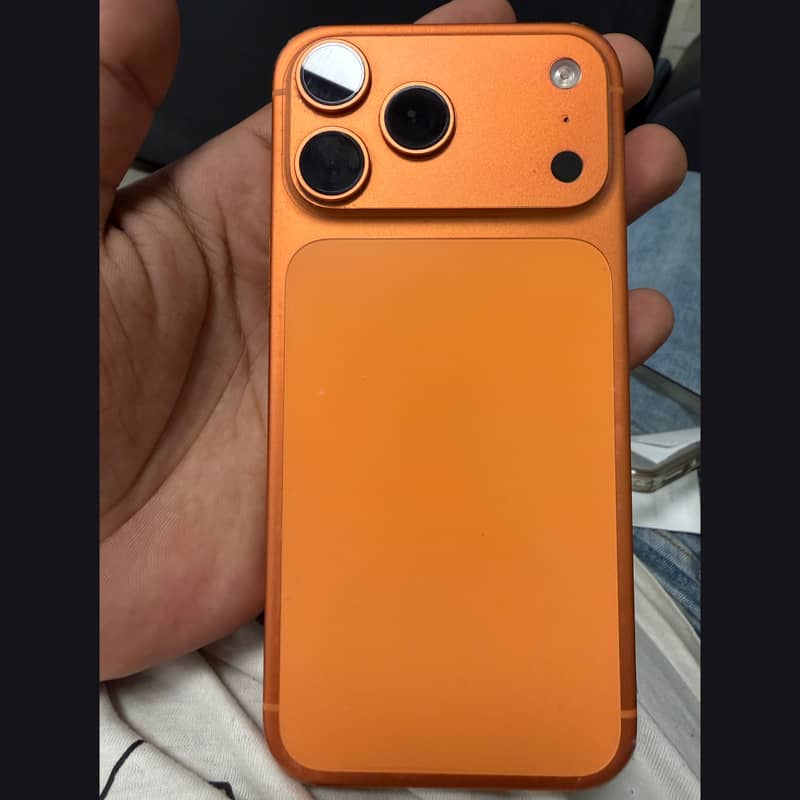 Apple iPhone 17 Pro Max 0