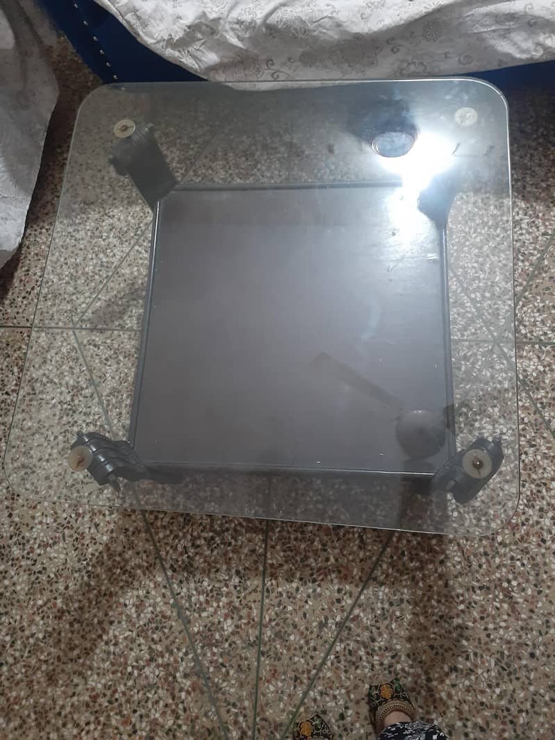 Center Table. 0