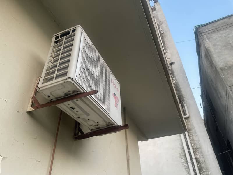Haier 1 ton split ac full working 1