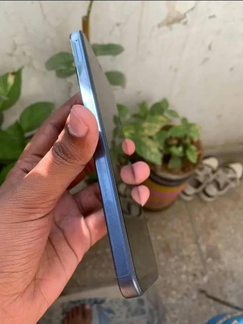 Samsung Mobile A16 1
