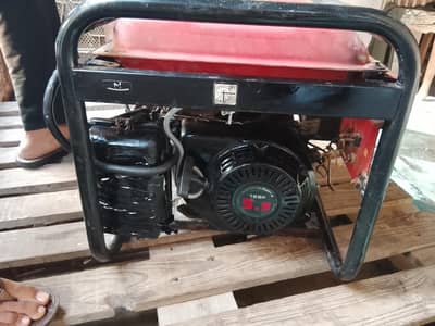 10/9 condetion generator 100%ok engine best for comertial  uses