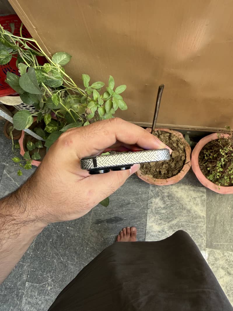 Apple iPhone 16 Pro bypass 5