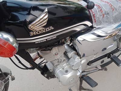 Honda 125 Hyderabad number 20 model