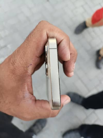 Apple iPhone 13 Pro