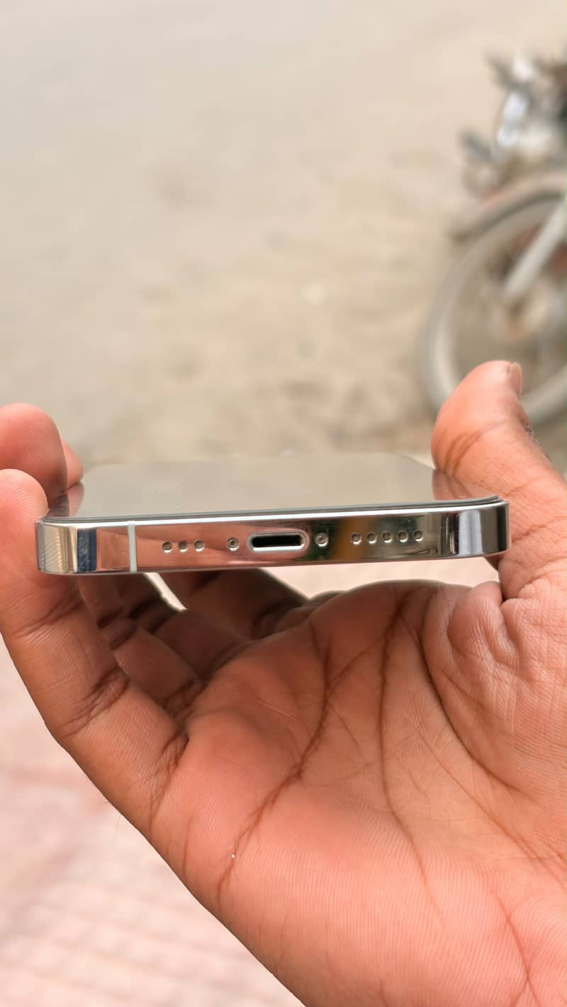 Apple iPhone 13 Pro 5