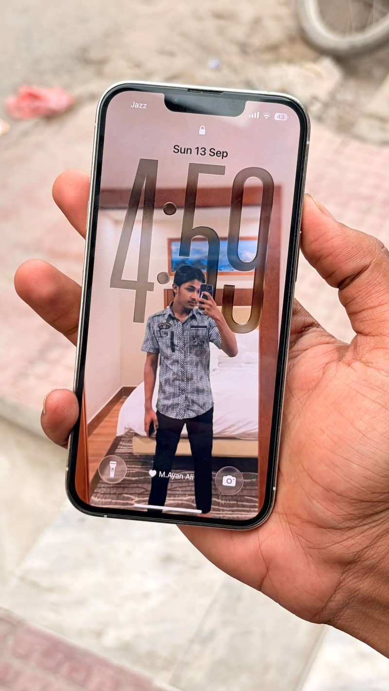 Apple iPhone 13 Pro 6