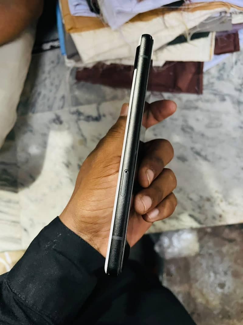 Google Pixel 6a 4