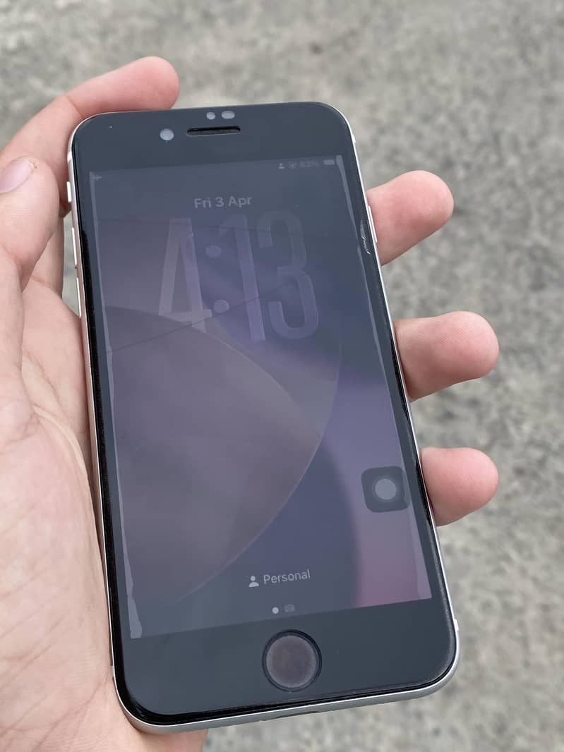 Apple iPhone SE 3