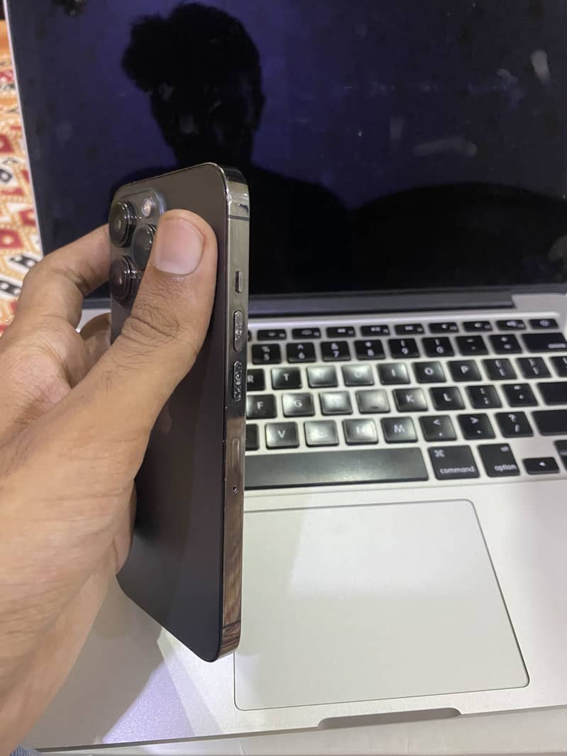 Apple iPhone 13 Pro 4