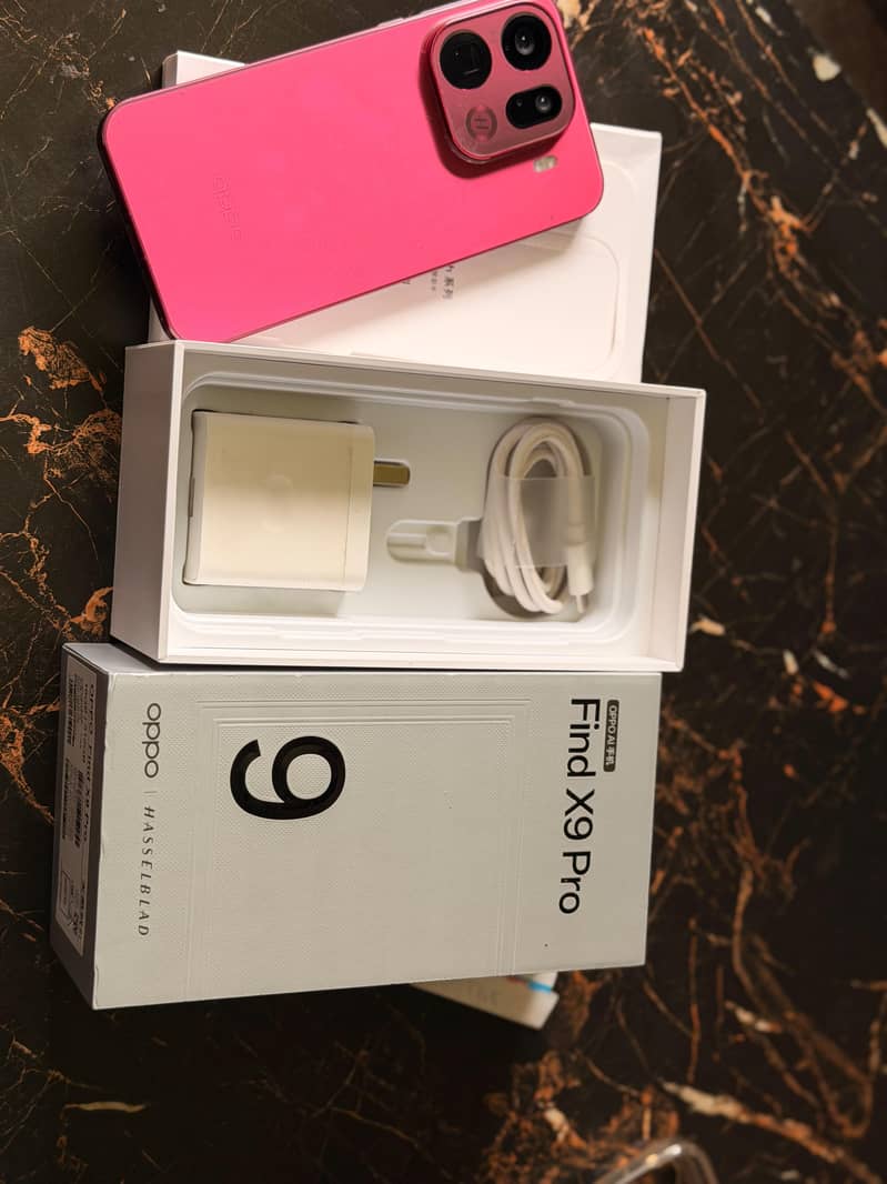 OPPO Find X9 Pro 1