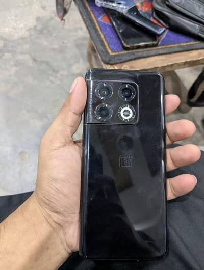 One Plus 10 Pro 5G