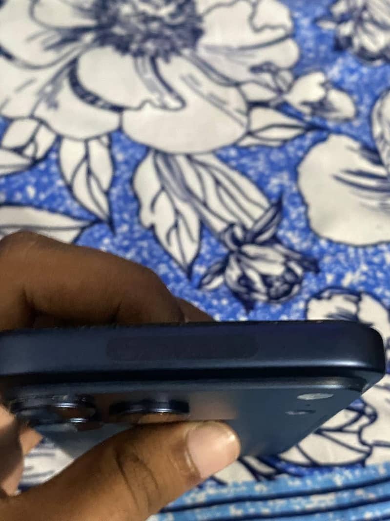 Apple iPhone 17 Pro Max 5