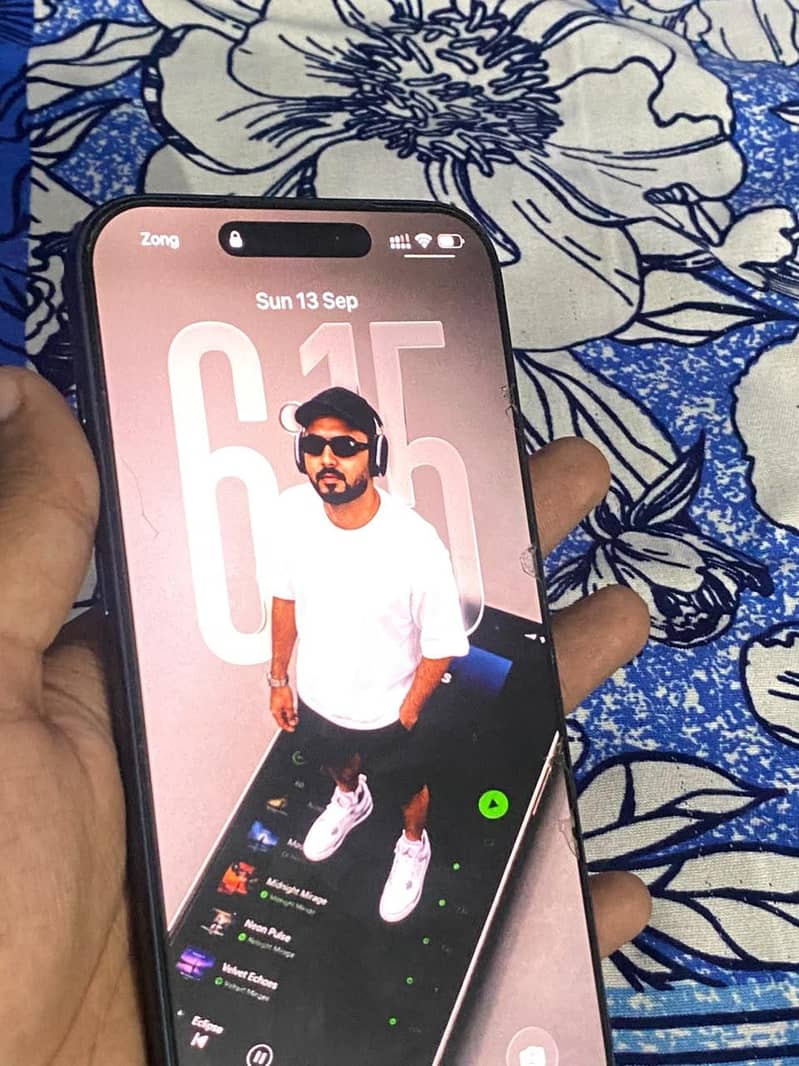 Apple iPhone 17 Pro Max 6