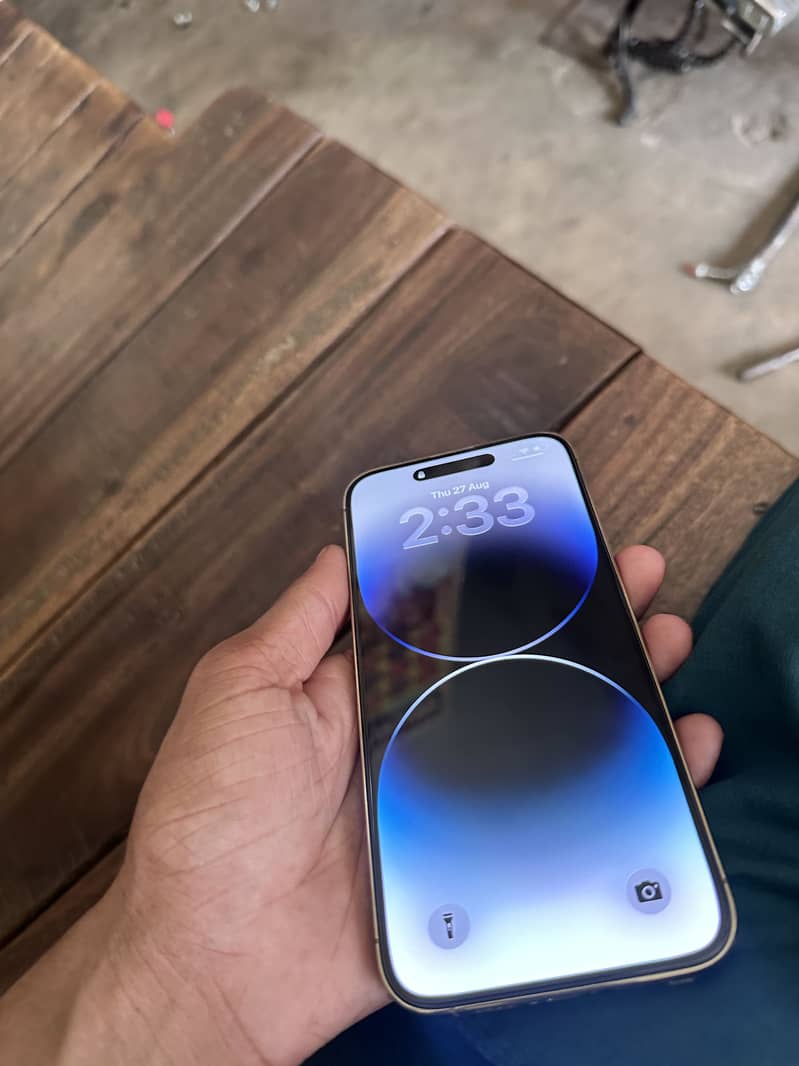 Apple iPhone 14 Pro Max 8