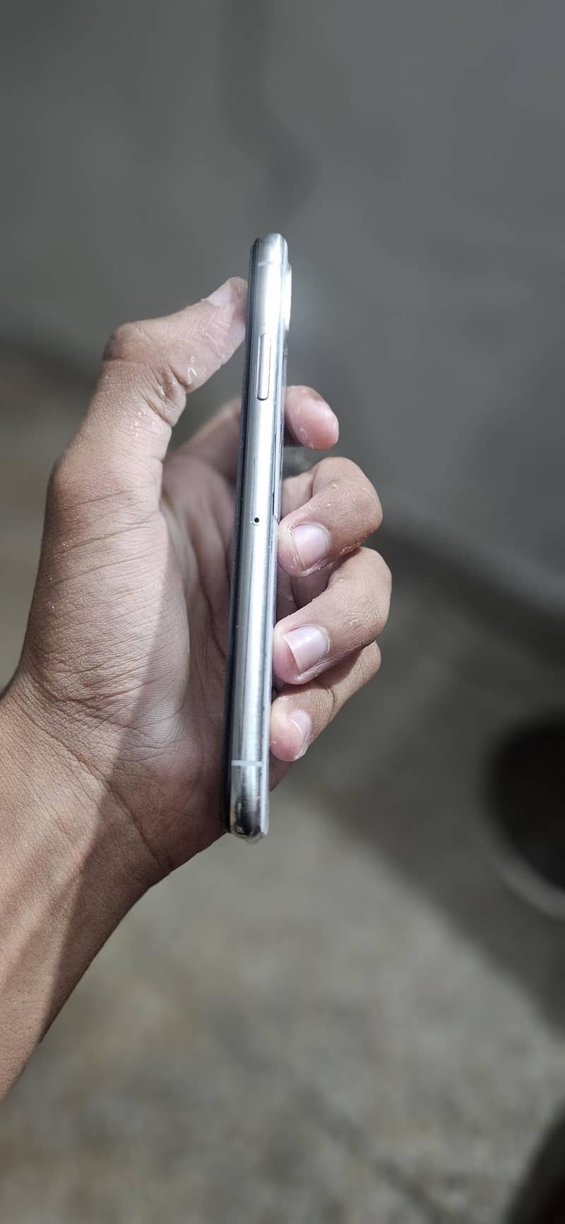 Apple iPhone XS sim. working 6