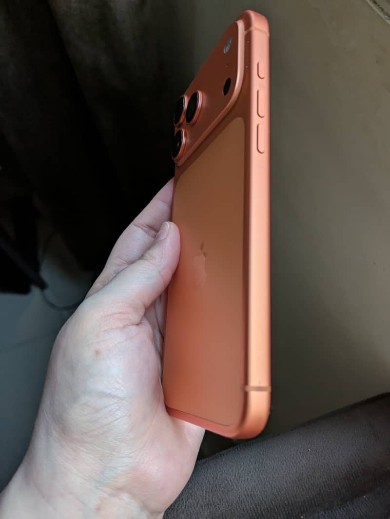 Apple iPhone 17 Pro Max 1