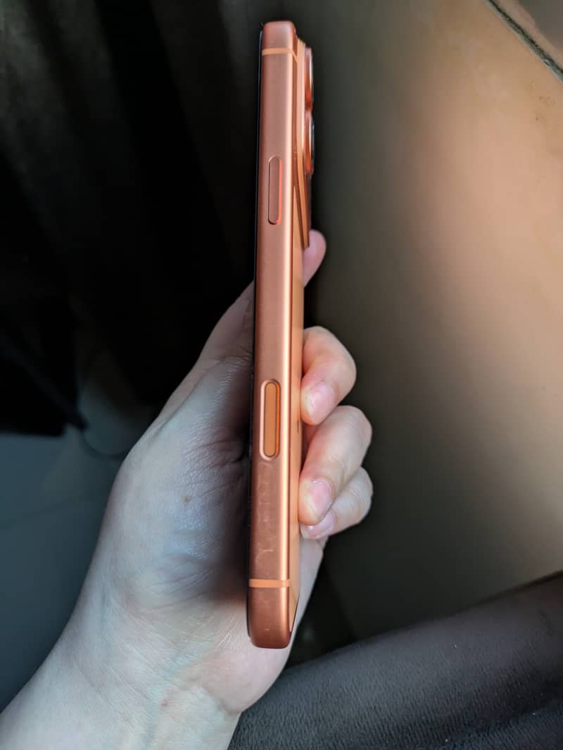 Apple iPhone 17 Pro Max 2