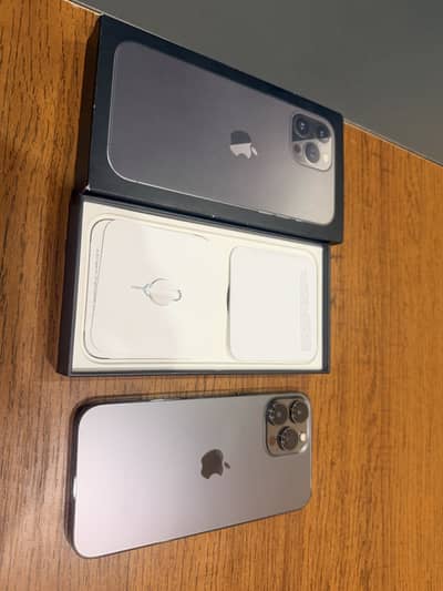 iPhone 13 Pro Max 256GB  10/10 Original Box