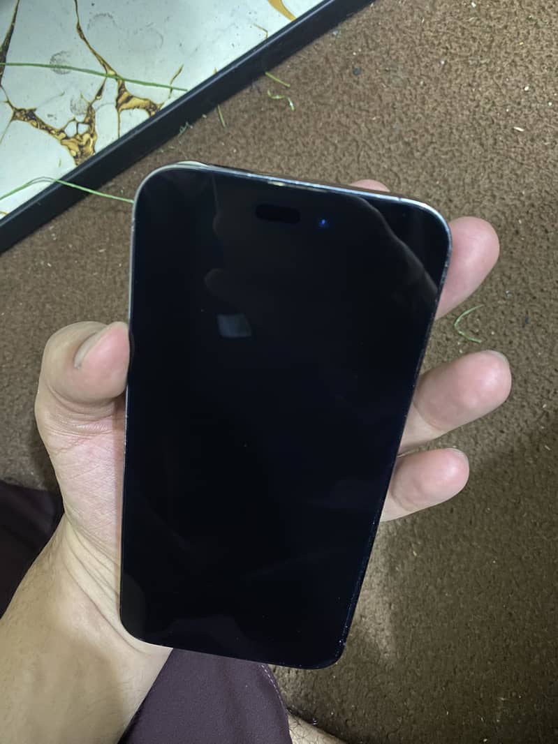 Apple iPhone 14 Pro Max 1