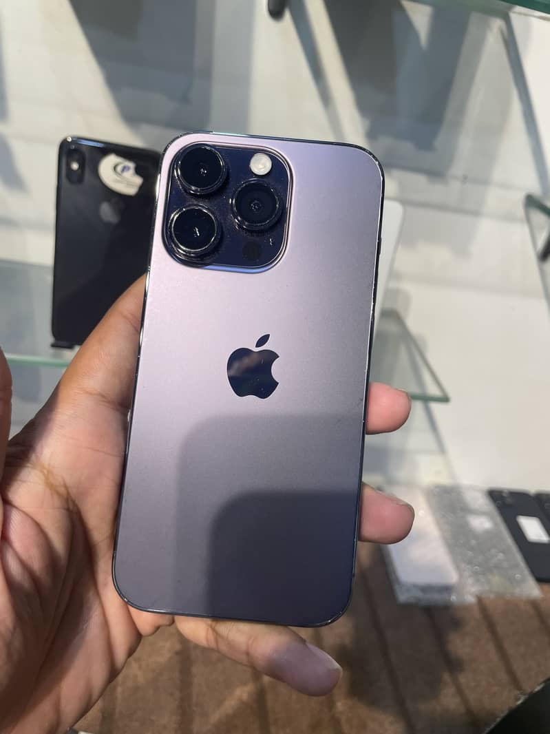 Apple iPhone 14 Pro 4