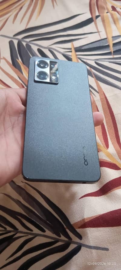 OPPO F21 Pro
