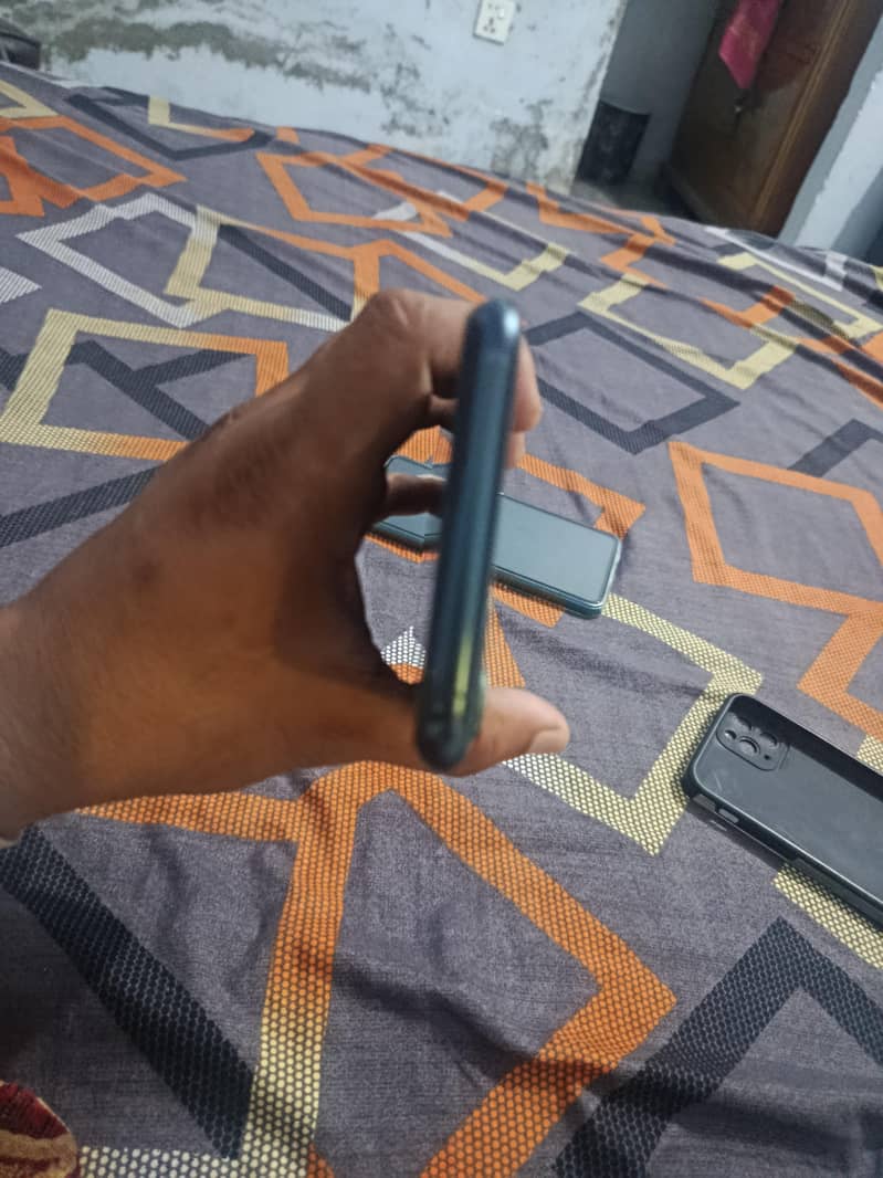Apple iPhone 11 Pro Max 3