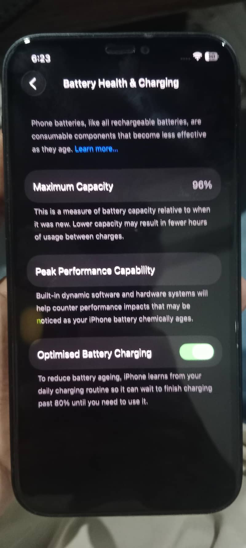 Apple iPhone 12 4
