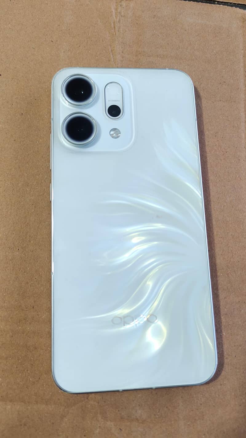 OPPO Reno 14 0