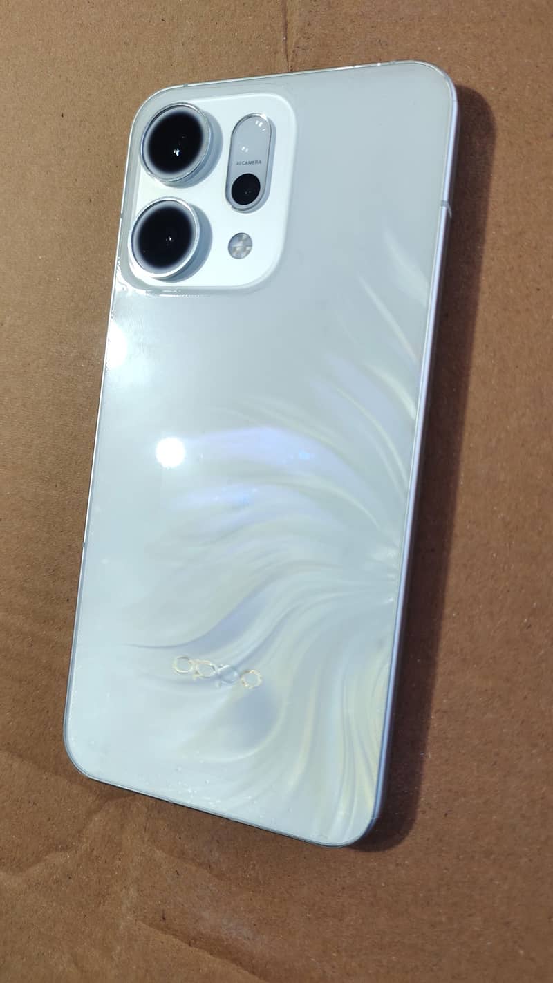 OPPO Reno 14 1