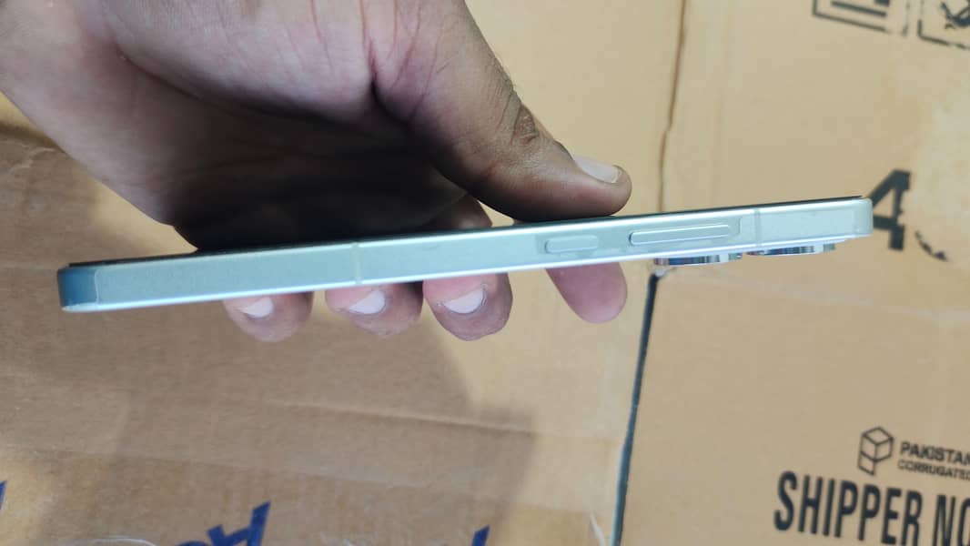 OPPO Reno 14 5