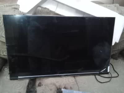 32 inch 4k led just open box 2 days used 10/10 condition