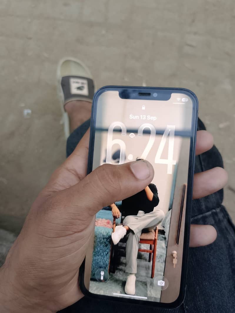 Apple iPhone 12 5