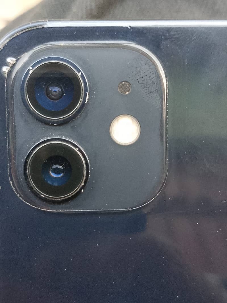 Apple iPhone 12 6