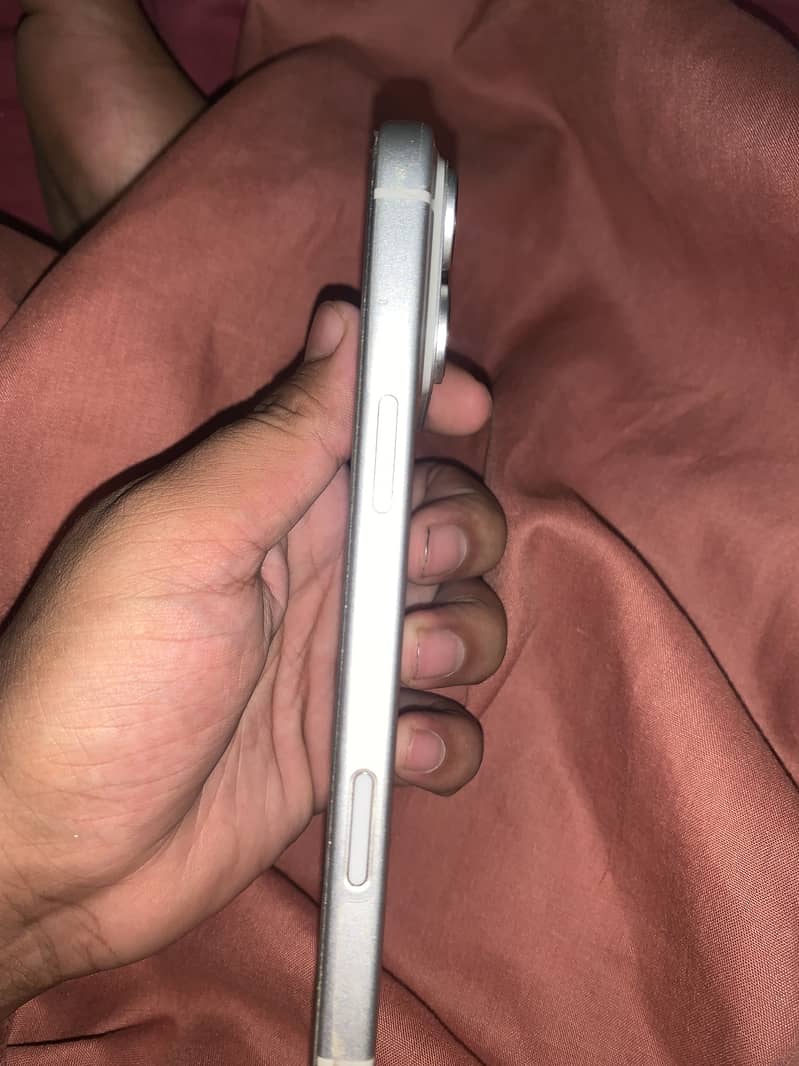 Apple iPhone 17 Pro Max 1